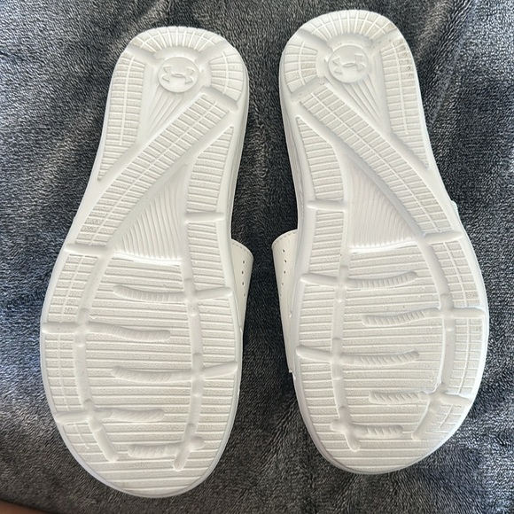 Under Armour slides - Picture 4 of 5